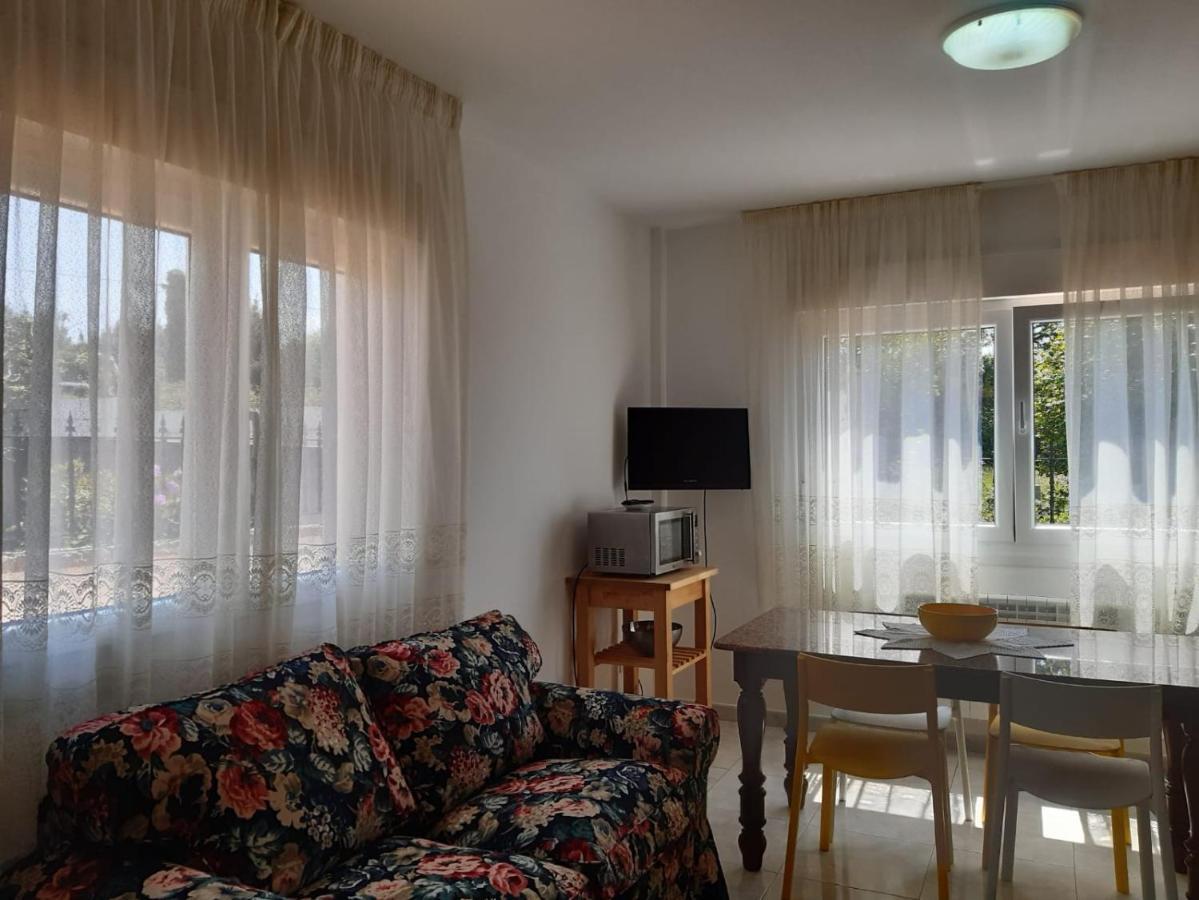 Apartamentos Mª Jesús Sanxenxo Bagian luar foto