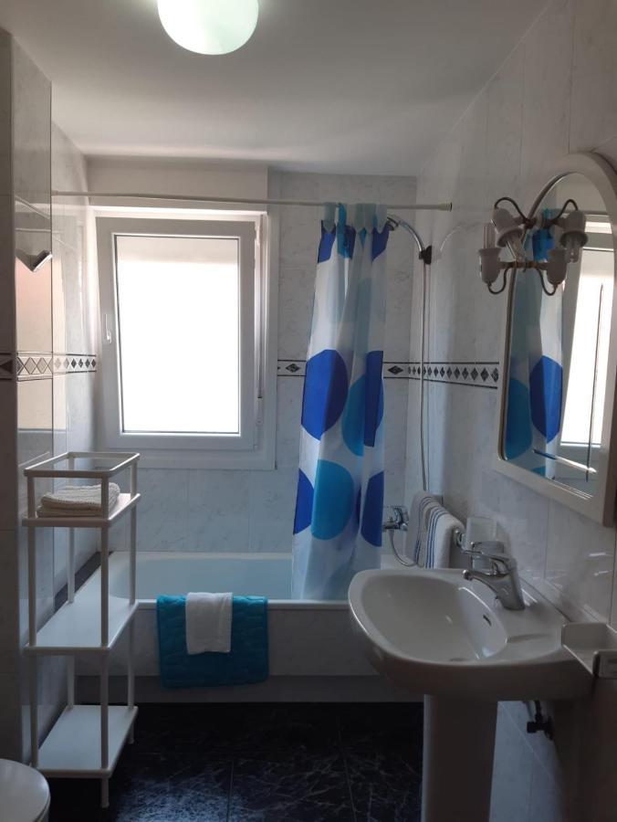 Apartamentos Mª Jesús Sanxenxo Bagian luar foto
