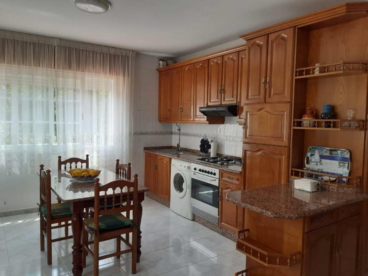 Apartamentos Mª Jesús Sanxenxo Bagian luar foto
